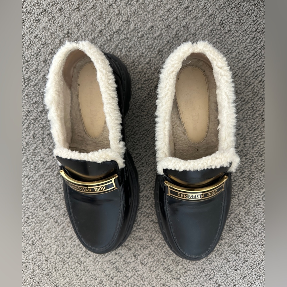 Christian Dior shearling insole loafers size 37.5 good condition. - Picture 2 of 12